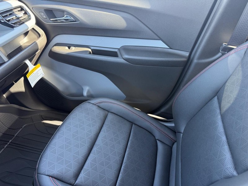 Chevrolet Bolt Vehicle Full-screen Gallery Image 14