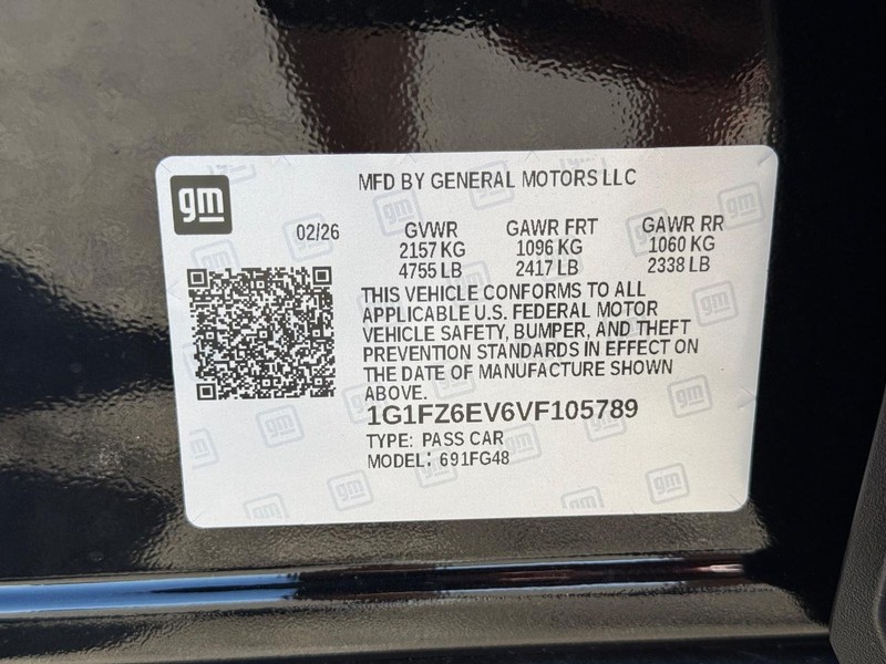 Chevrolet Bolt Vehicle Full-screen Gallery Image 17