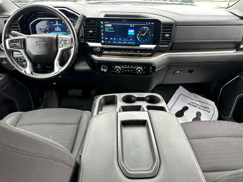 Chevrolet Silverado 1500 Vehicle Full-screen Gallery Image 11