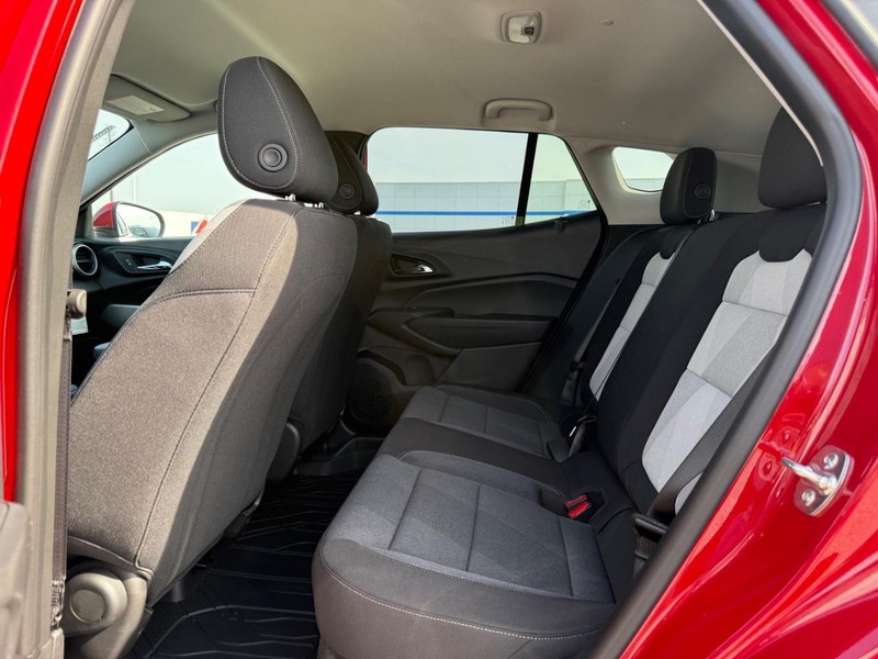 Chevrolet Trax Vehicle Full-screen Gallery Image 5