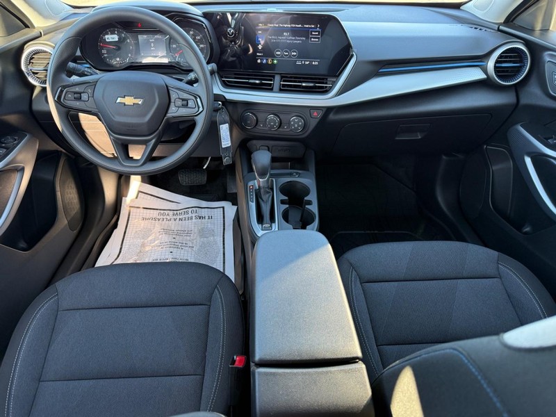 Chevrolet Trax Vehicle Full-screen Gallery Image 6