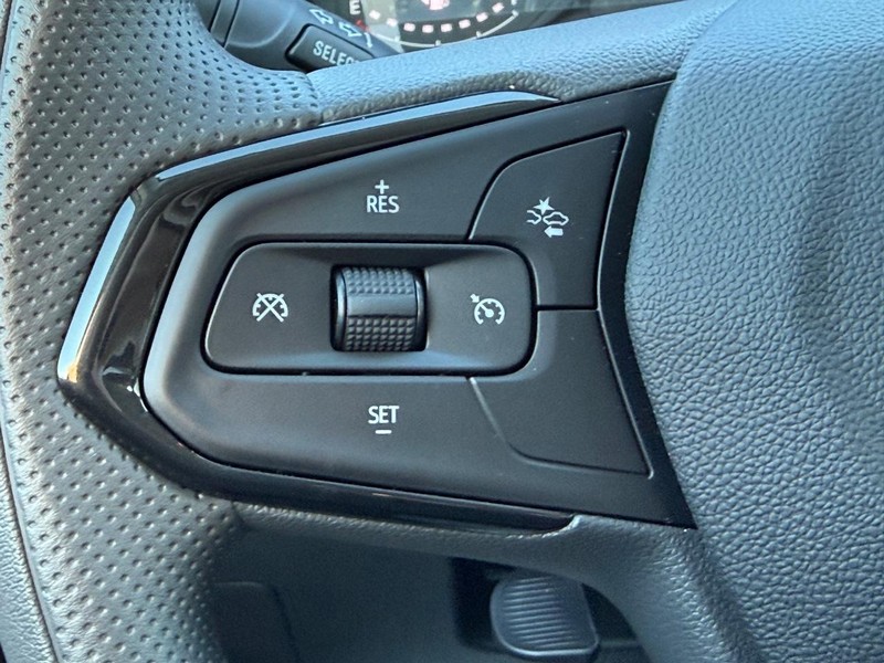 Chevrolet Trax Vehicle Full-screen Gallery Image 8