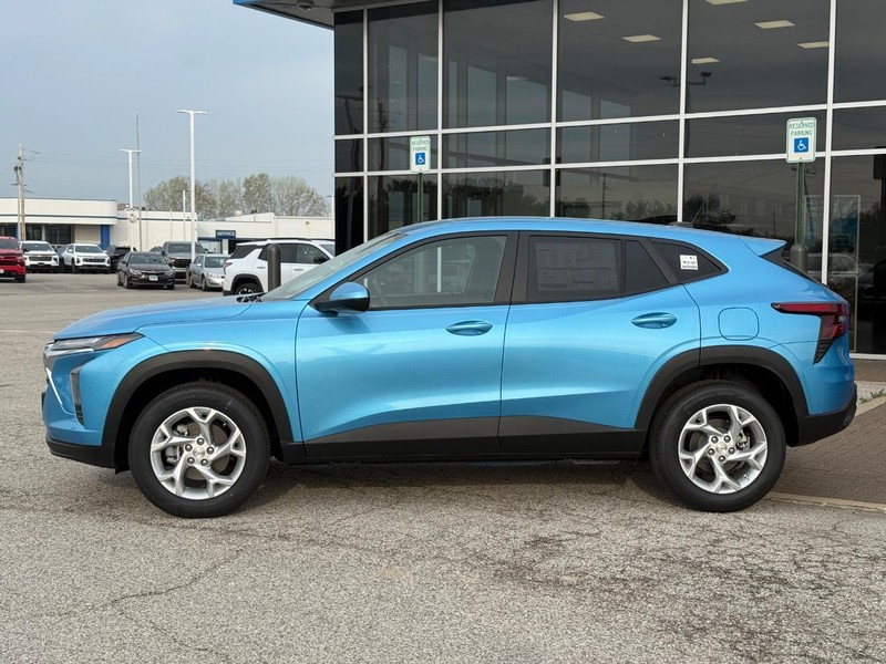 Chevrolet Trax Vehicle Full-screen Gallery Image 2