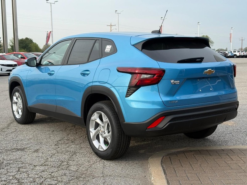 Chevrolet Trax Vehicle Full-screen Gallery Image 3