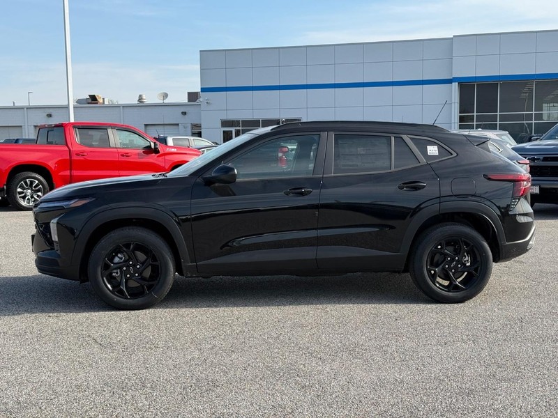 Chevrolet Trax Vehicle Full-screen Gallery Image 2