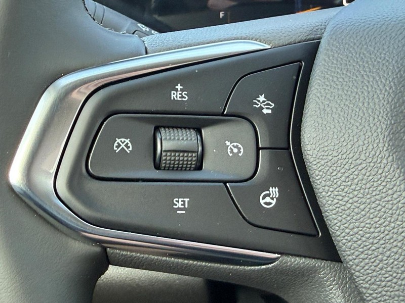 Chevrolet Trax Vehicle Full-screen Gallery Image 8