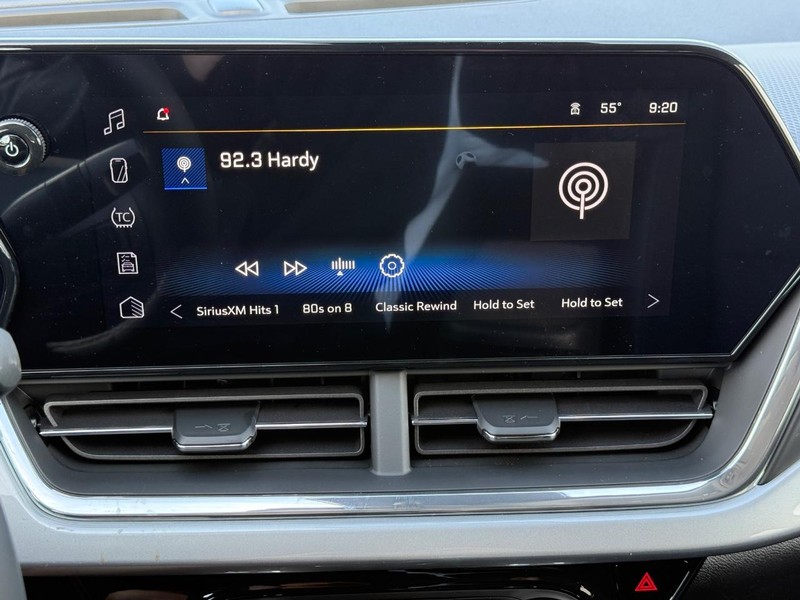 Chevrolet Trax Vehicle Full-screen Gallery Image 11