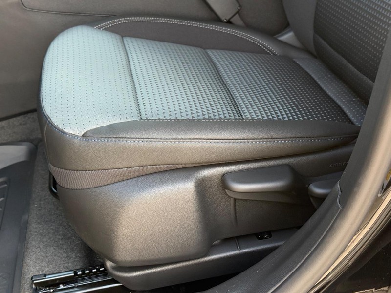 Chevrolet Trax Vehicle Full-screen Gallery Image 17