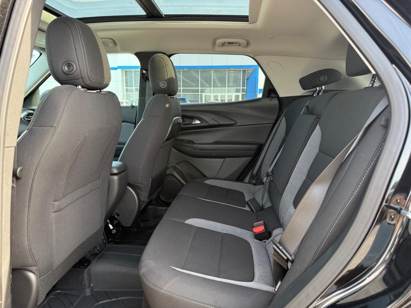 Chevrolet TrailBlazer Vehicle Full-screen Gallery Image 5