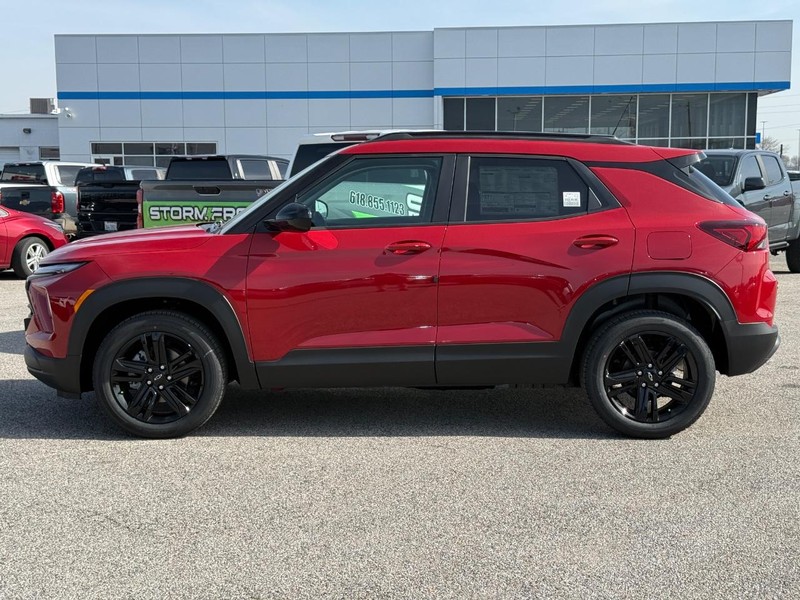 Chevrolet TrailBlazer Vehicle Full-screen Gallery Image 2