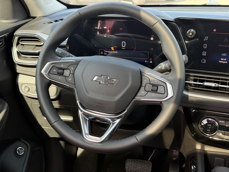 Chevrolet TrailBlazer Vehicle Full-screen Gallery Image 8