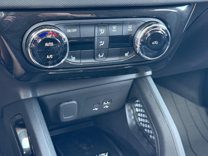 Chevrolet TrailBlazer Vehicle Full-screen Gallery Image 14