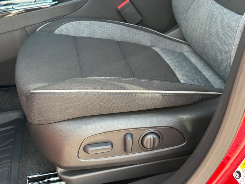 Chevrolet TrailBlazer Vehicle Full-screen Gallery Image 18