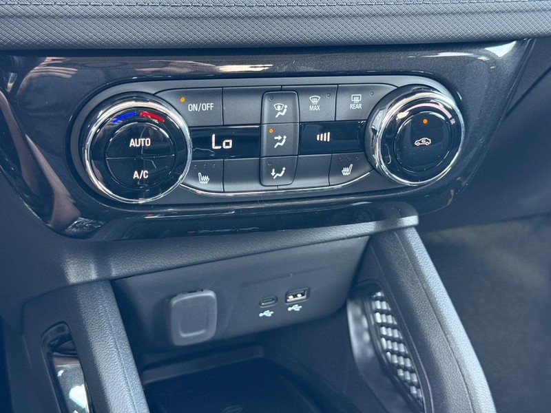 Chevrolet TrailBlazer Vehicle Full-screen Gallery Image 14