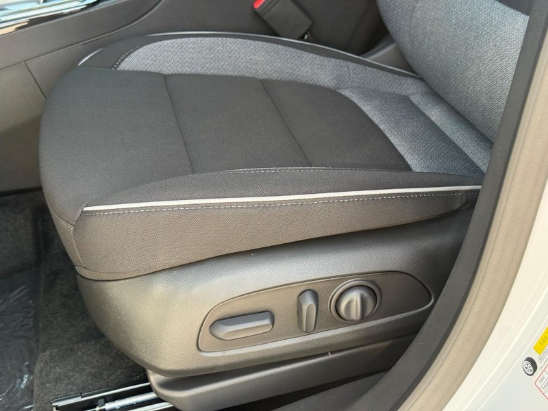 Chevrolet TrailBlazer Vehicle Full-screen Gallery Image 18