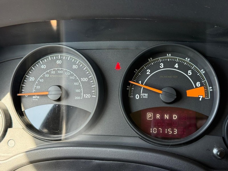 Jeep Patriot Vehicle Full-screen Gallery Image 20