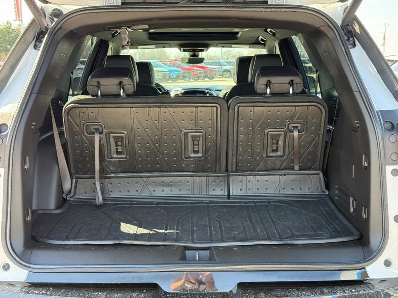 Chevrolet Traverse Vehicle Full-screen Gallery Image 6