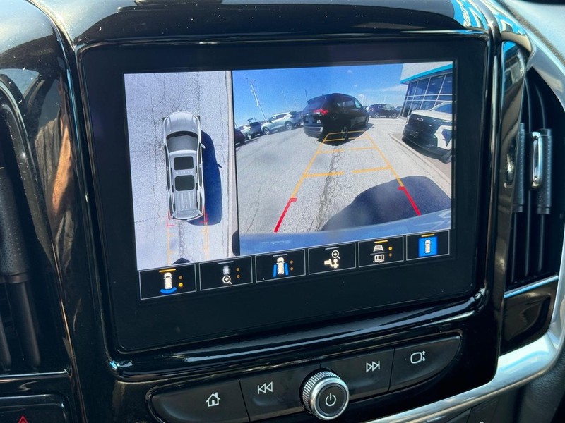 Chevrolet Traverse Vehicle Full-screen Gallery Image 20