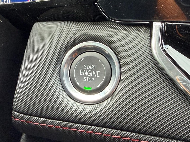 Chevrolet Colorado Vehicle Full-screen Gallery Image 10