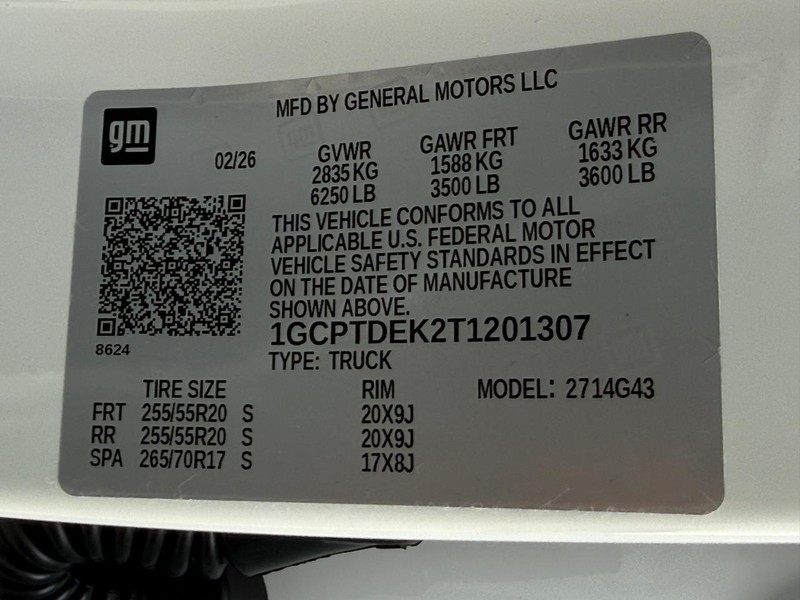 Chevrolet Colorado Vehicle Full-screen Gallery Image 18