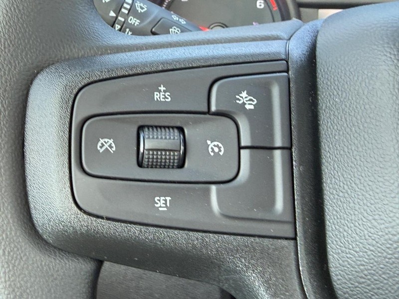 Chevrolet Silverado 1500 Vehicle Full-screen Gallery Image 5