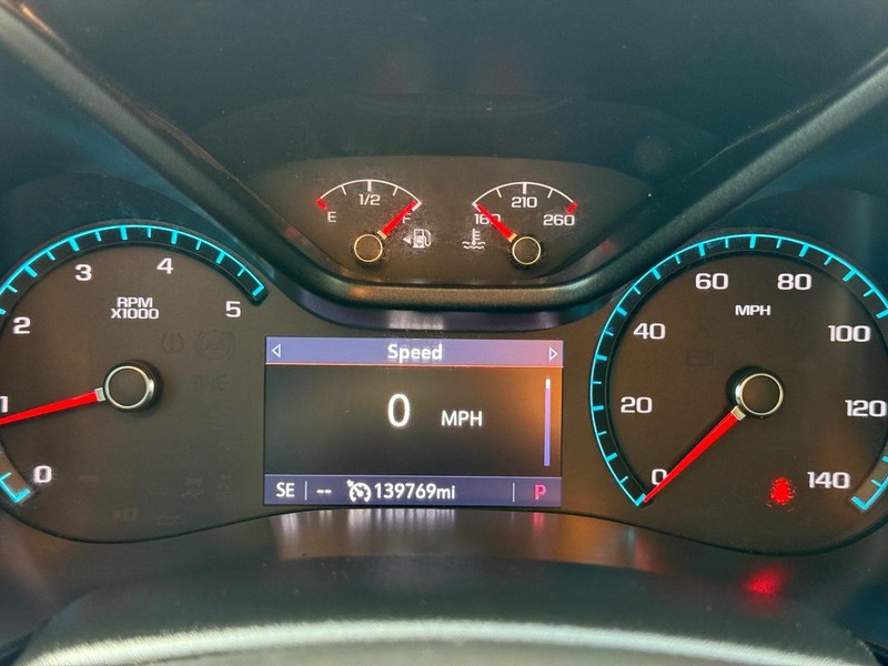 GMC Canyon Vehicle Full-screen Gallery Image 20