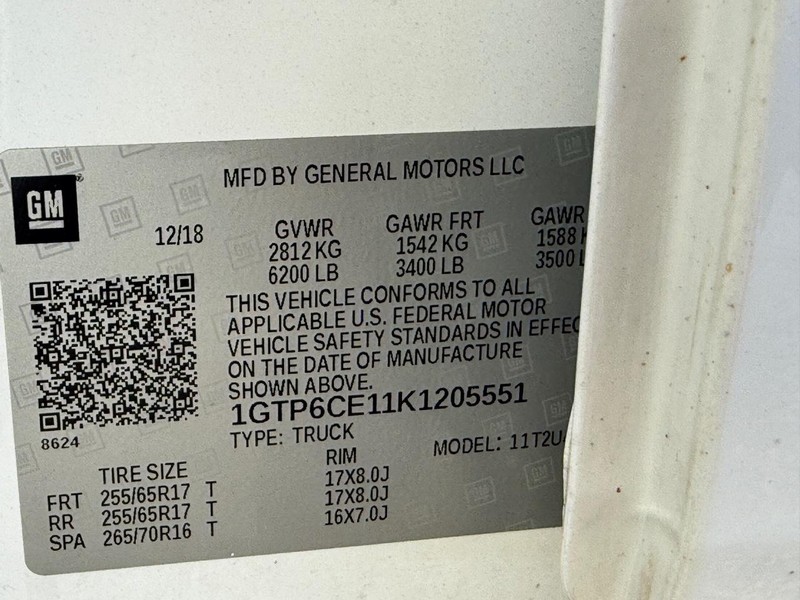 GMC Canyon Vehicle Full-screen Gallery Image 24