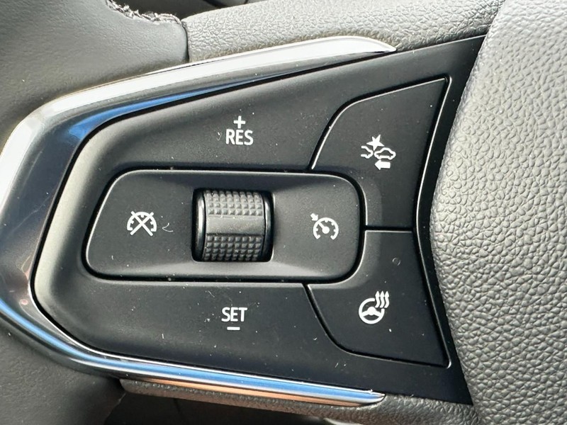 Chevrolet Trax Vehicle Full-screen Gallery Image 11