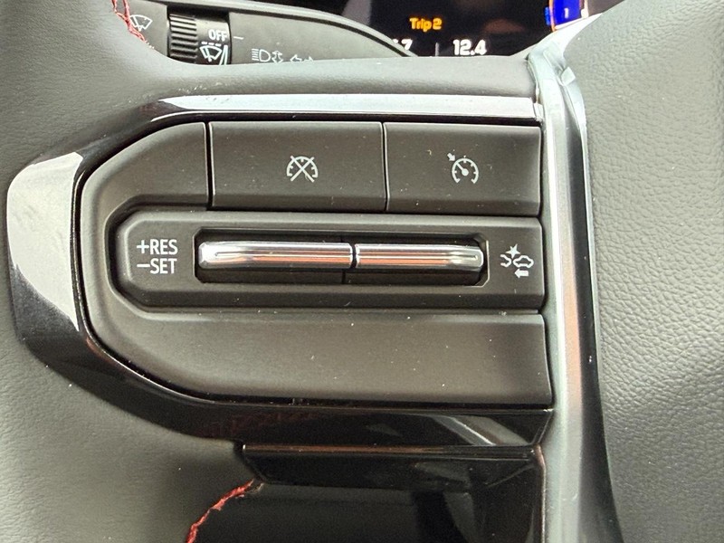 Chevrolet Colorado Vehicle Full-screen Gallery Image 8