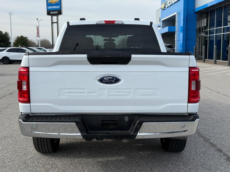 Ford F-150 Vehicle Full-screen Gallery Image 4