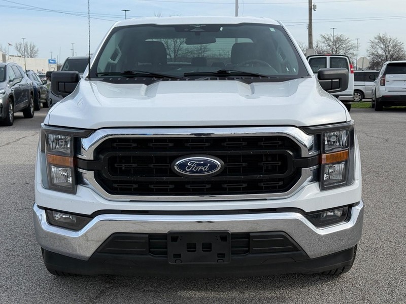 Ford F-150 Vehicle Full-screen Gallery Image 10