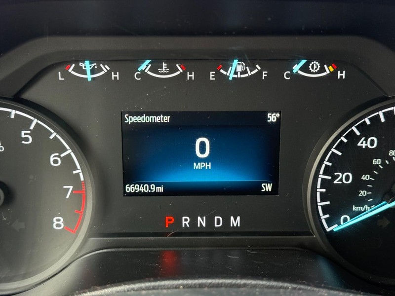 Ford F-150 Vehicle Full-screen Gallery Image 22