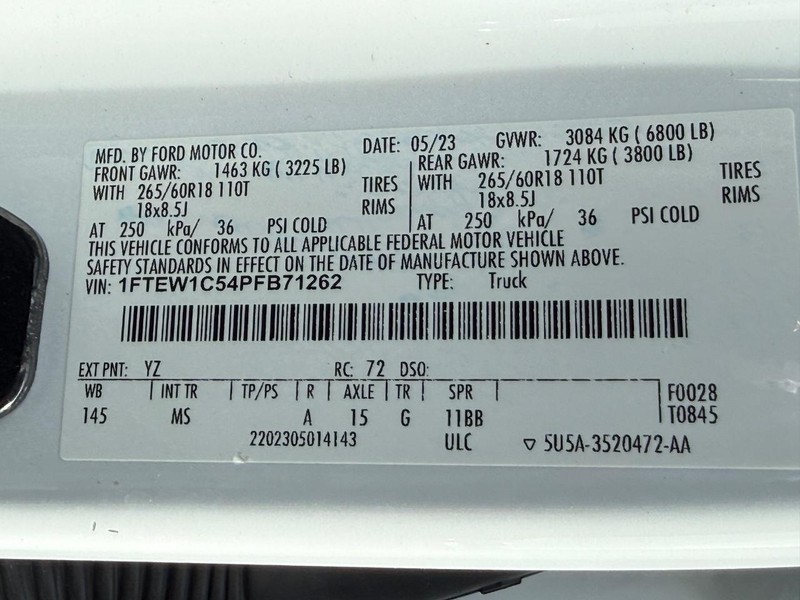 Ford F-150 Vehicle Full-screen Gallery Image 26