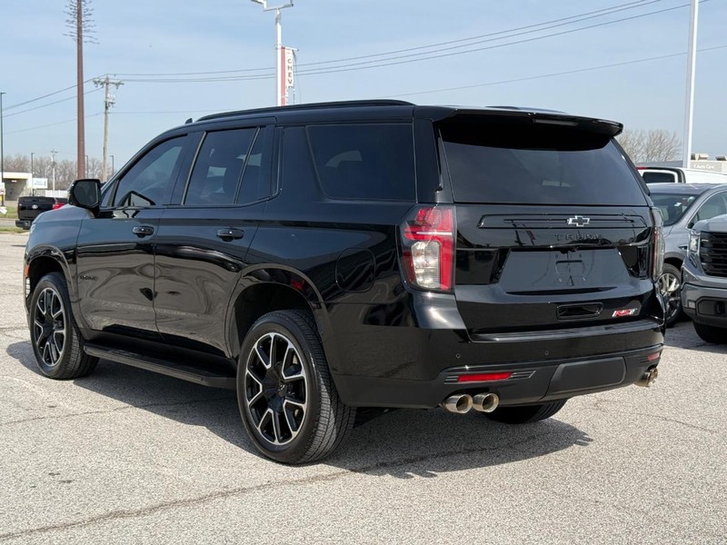 Chevrolet Tahoe Vehicle Full-screen Gallery Image 3