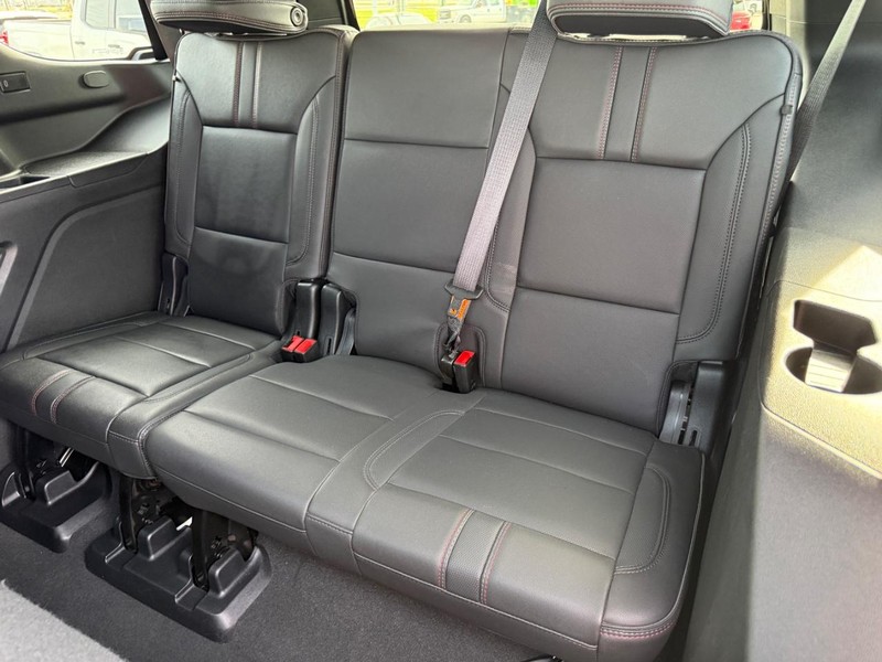 Chevrolet Tahoe Vehicle Full-screen Gallery Image 10