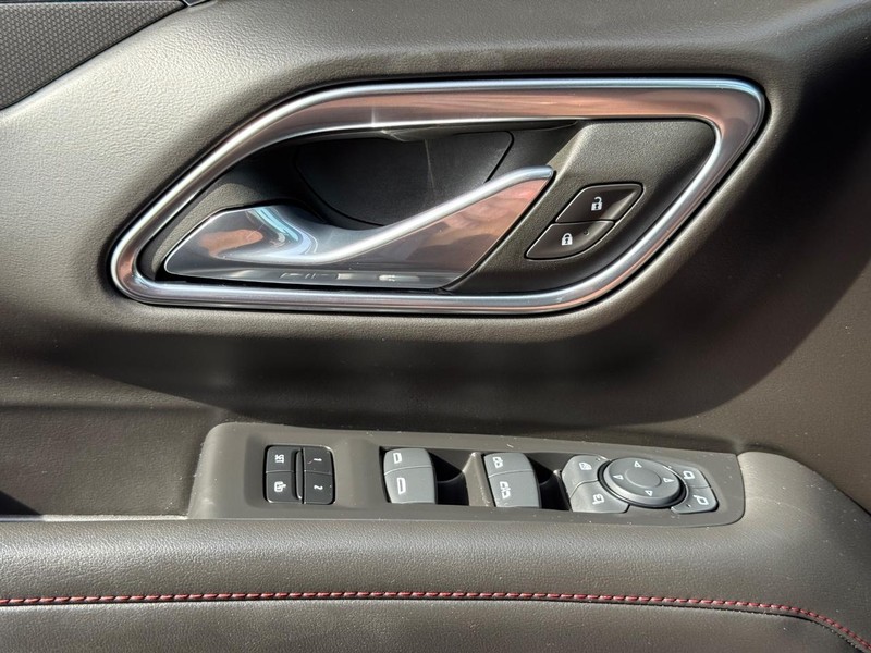Chevrolet Tahoe Vehicle Full-screen Gallery Image 26