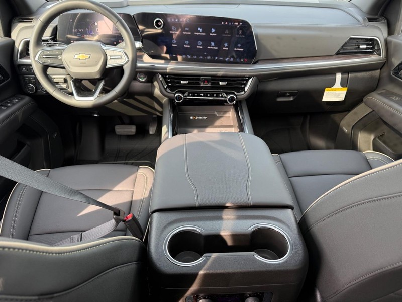 Chevrolet Tahoe Vehicle Full-screen Gallery Image 9