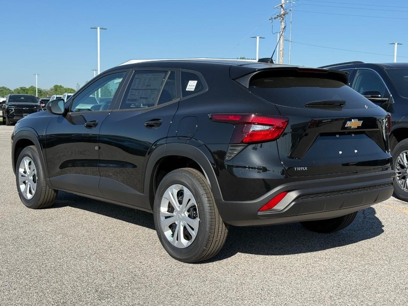 Chevrolet Trax Vehicle Full-screen Gallery Image 3
