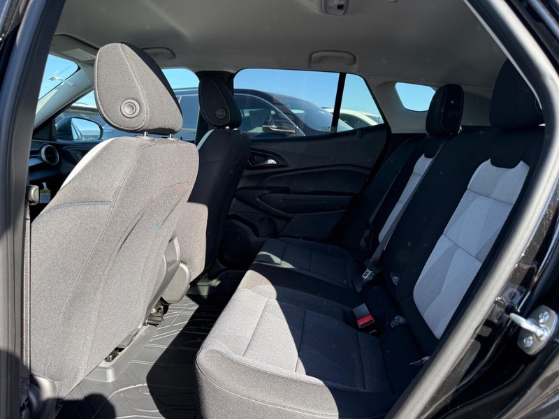 Chevrolet Trax Vehicle Full-screen Gallery Image 5