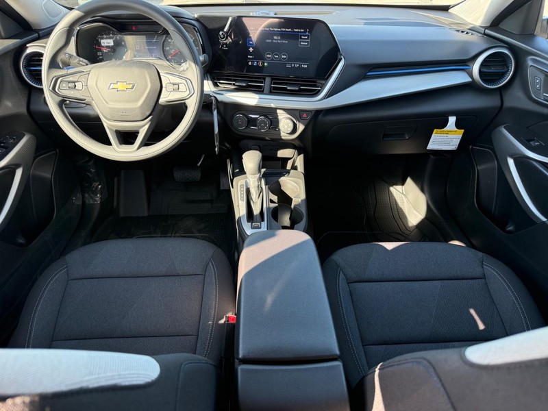 Chevrolet Trax Vehicle Full-screen Gallery Image 6