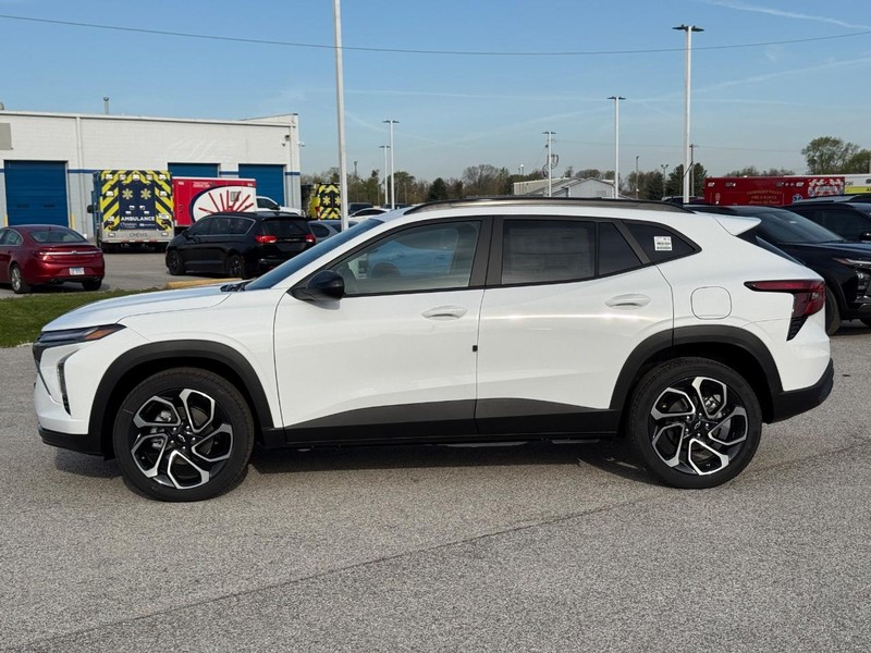 Chevrolet Trax Vehicle Full-screen Gallery Image 2