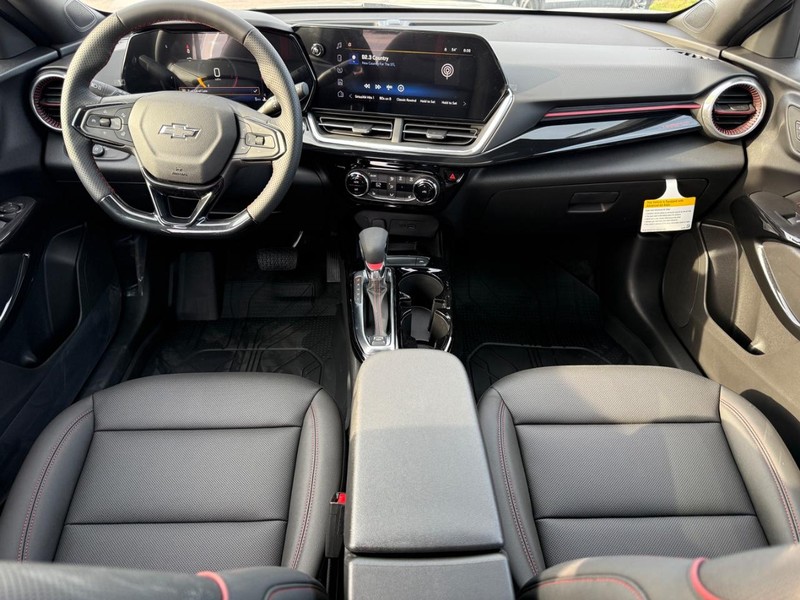 Chevrolet Trax Vehicle Full-screen Gallery Image 7