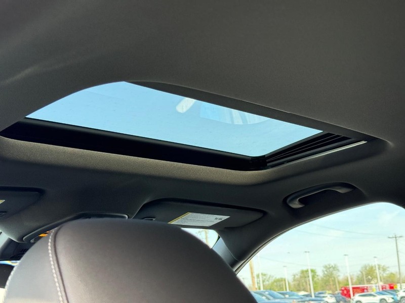 Chevrolet Trax Vehicle Full-screen Gallery Image 7