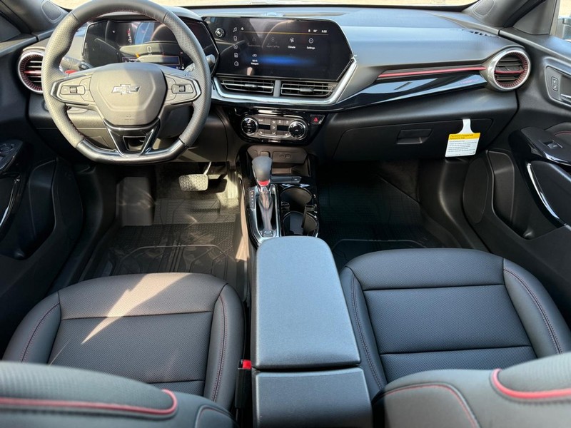 Chevrolet Trax Vehicle Full-screen Gallery Image 8
