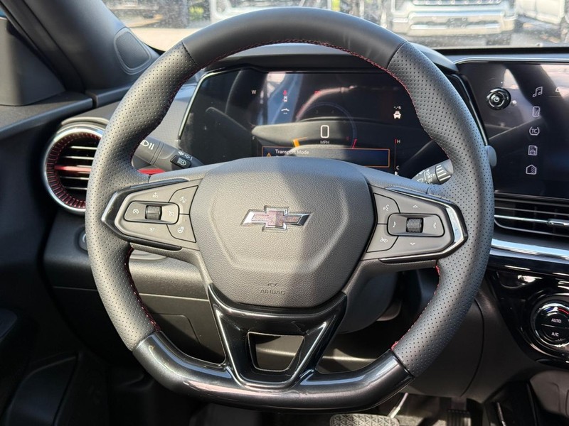 Chevrolet Trax Vehicle Full-screen Gallery Image 9