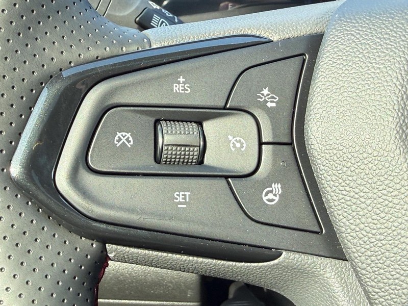 Chevrolet Trax Vehicle Full-screen Gallery Image 10