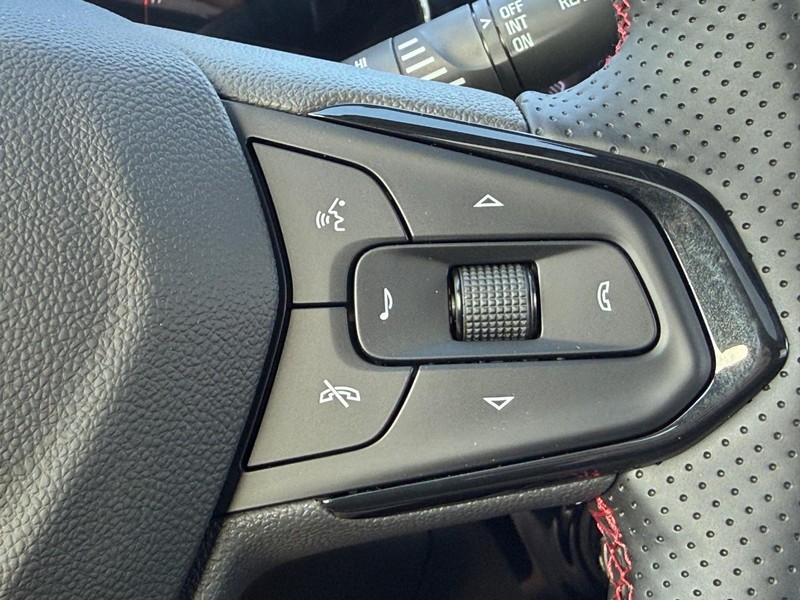 Chevrolet Trax Vehicle Full-screen Gallery Image 11