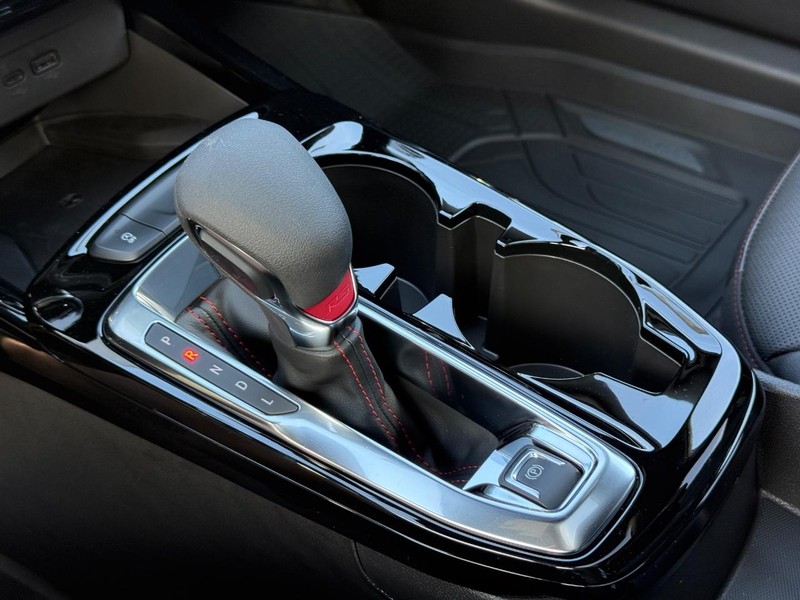 Chevrolet Trax Vehicle Full-screen Gallery Image 16