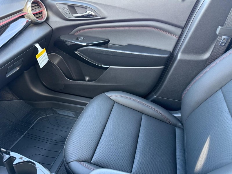 Chevrolet Trax Vehicle Full-screen Gallery Image 17