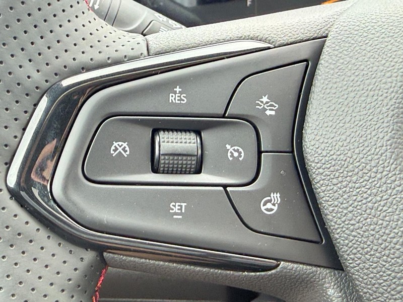 Chevrolet Trax Vehicle Full-screen Gallery Image 9